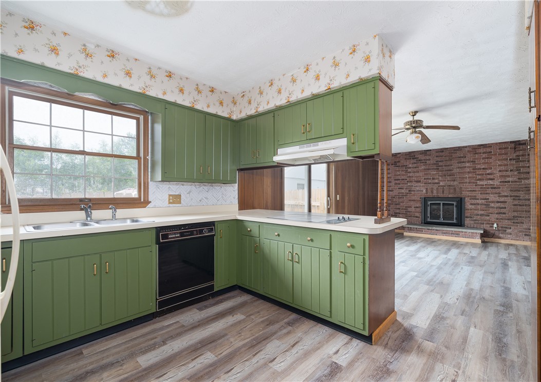 46 Roosevelt Street Corning, NY 14830 - Photo 5 of 37