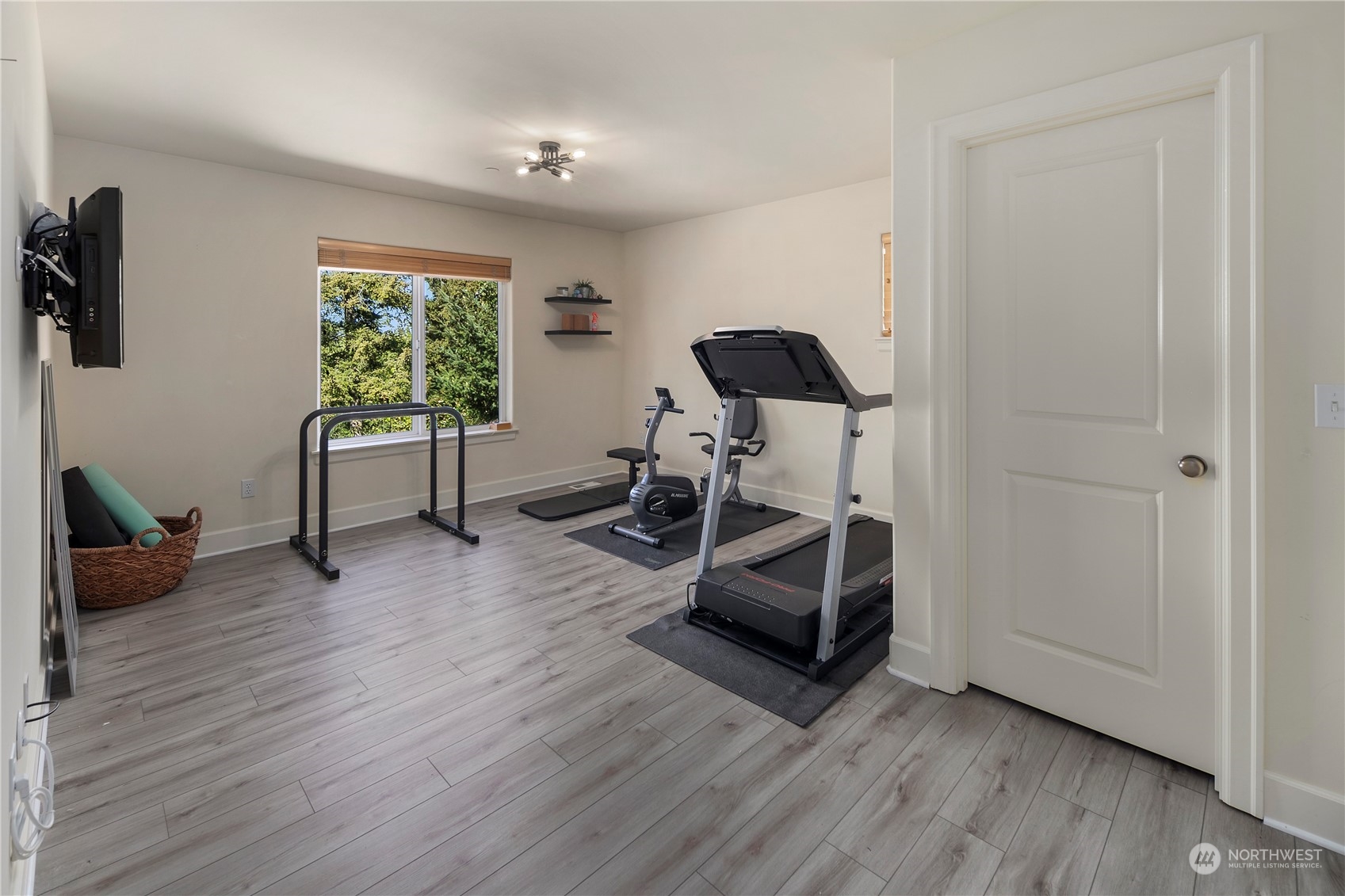 700 South 47th Street Renton, WA 98055 - Photo 27 of 39