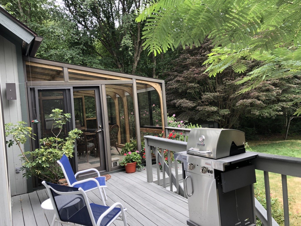 161 Sloop Street Jamestown, RI 02835 - Photo 8 of 50 Side deck