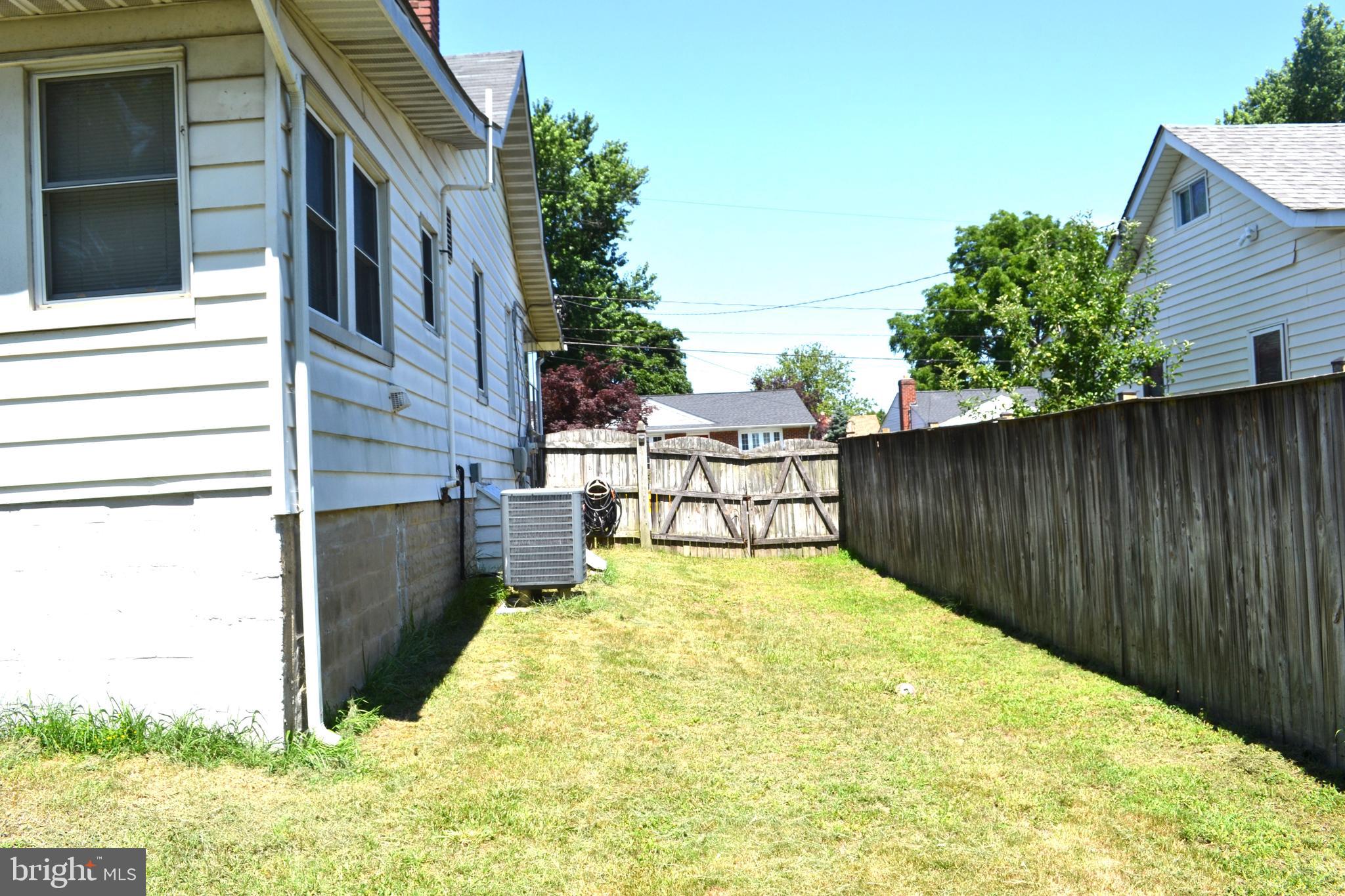 227 Dale Road Pasadena, MD 21122 - Photo 29 of 37