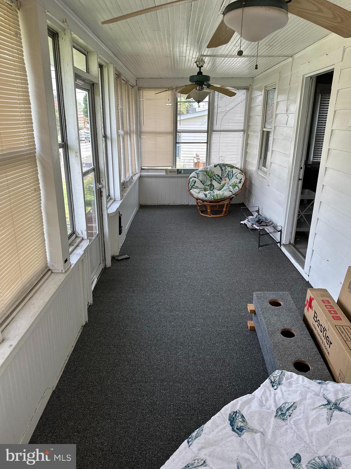 227 Dale Road Pasadena, MD 21122 - Photo 3 of 37