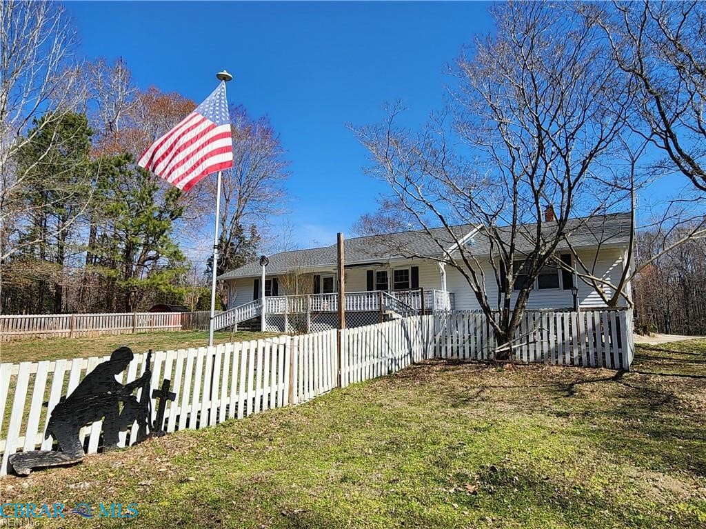 10083 Burkes Pond Road North, VA 23128 - Photo 34 of 38