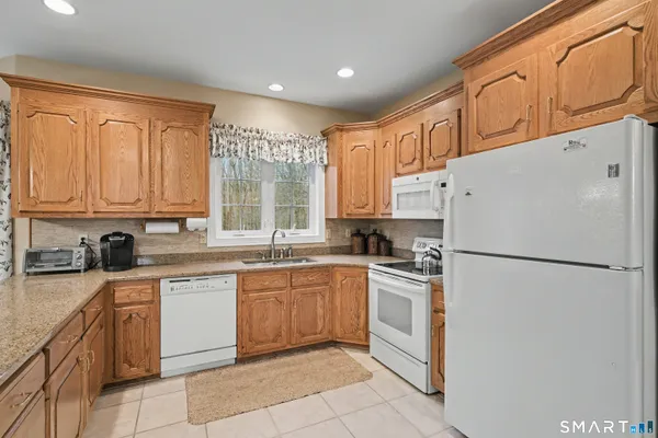 $589,900 | 12 Fox Run, Columbia, CT 06237