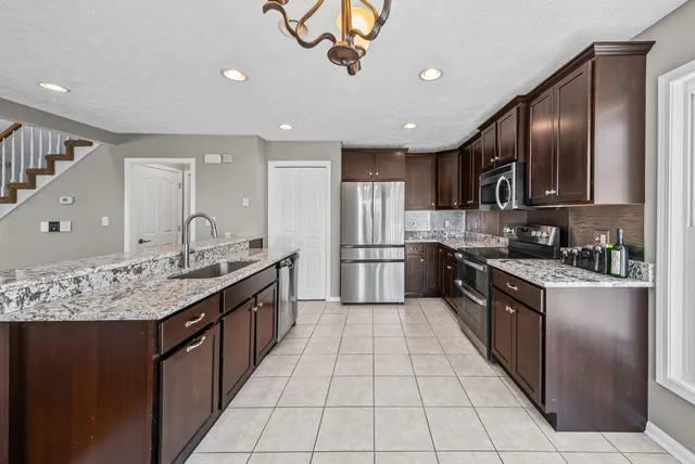 $685,000 | 2875 Jarrell Ridge Road, Clarksville, TN 37043