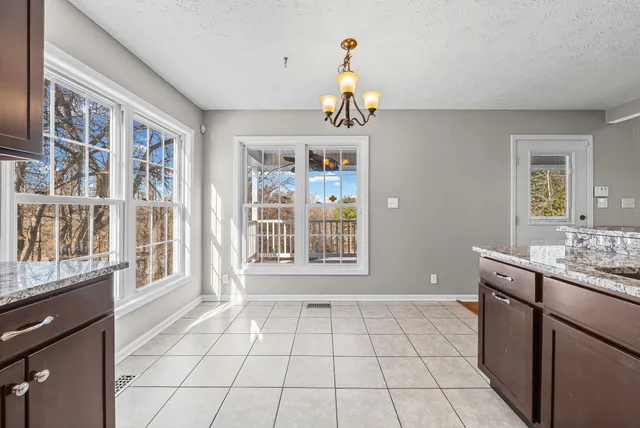 $685,000 | 2875 Jarrell Ridge Road, Clarksville, TN 37043