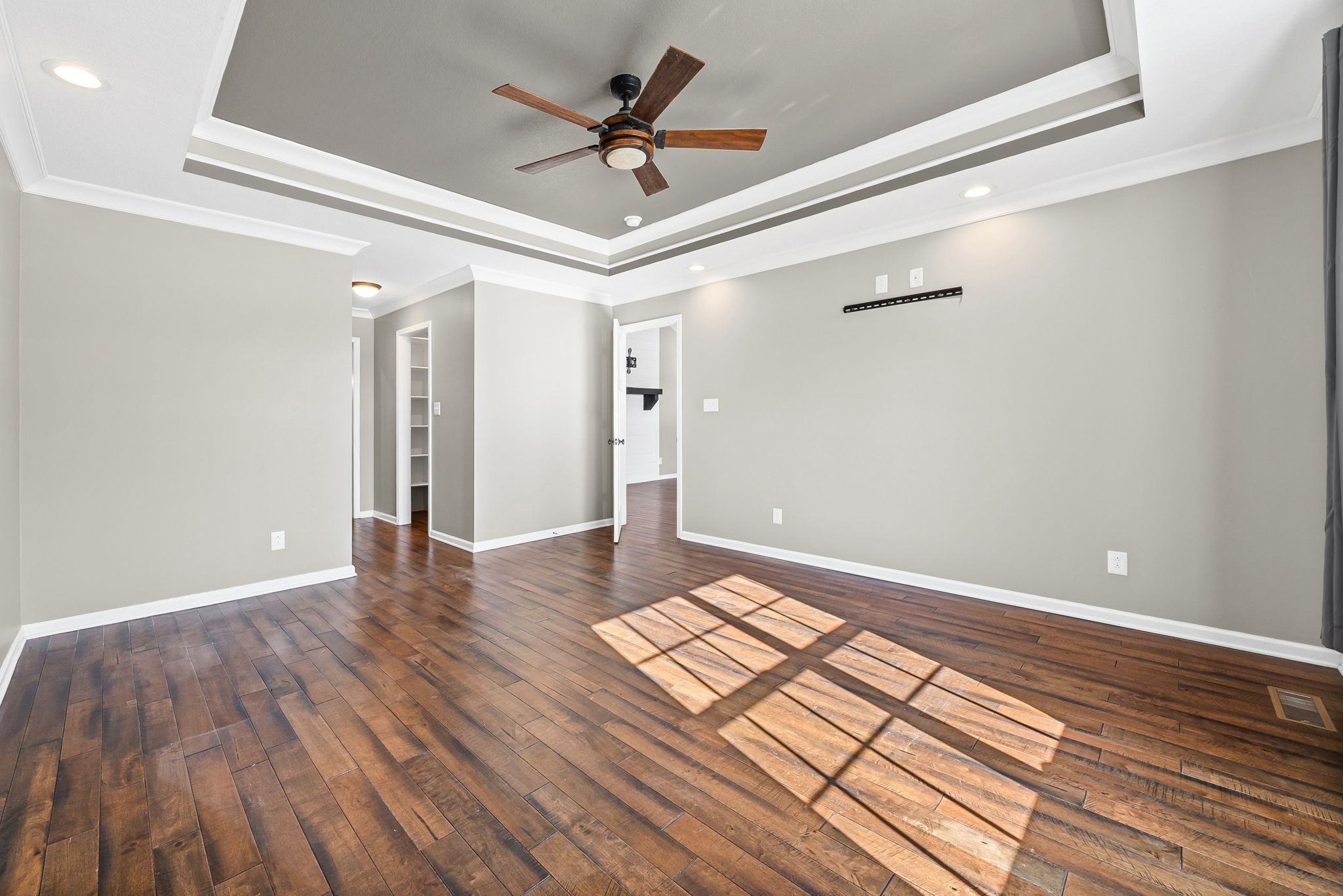 2875 Jarrell Ridge Road Clarksville, TN 37043 - Photo 24 of 73 a view of an empty room and wooden floor