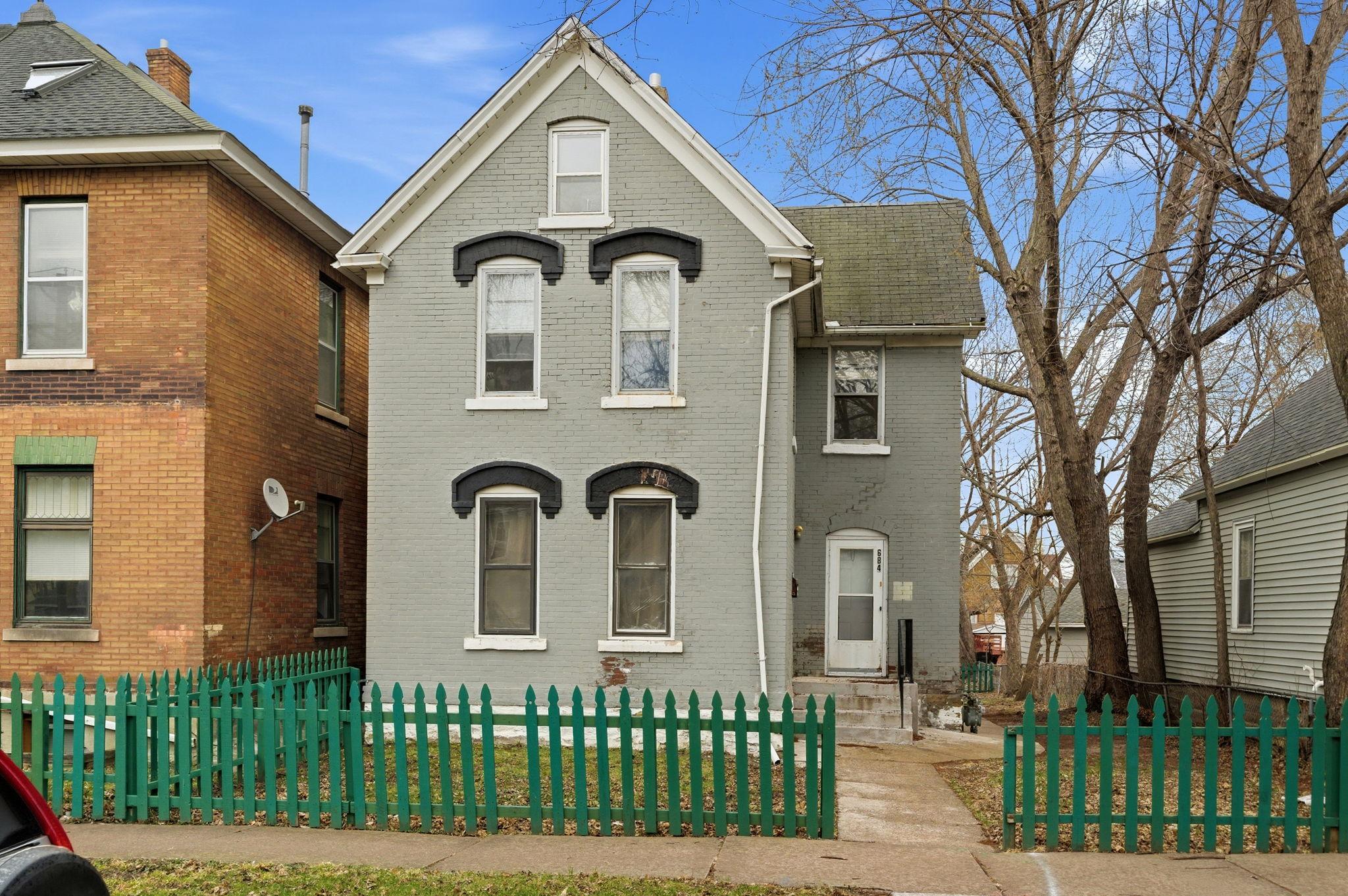 684 Virginia Street St. Paul, MN 55103 - Photo 1 of 13