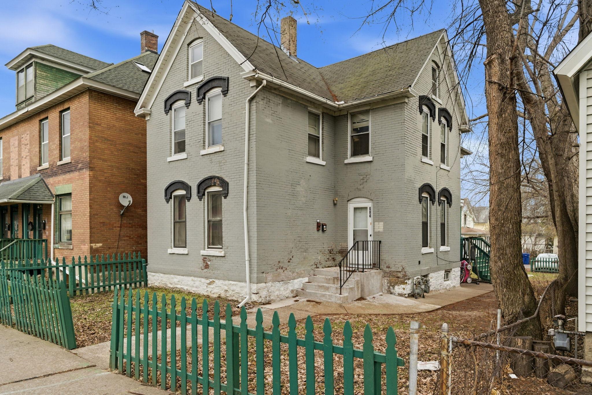 684 Virginia Street St. Paul, MN 55103 - Photo 2 of 13