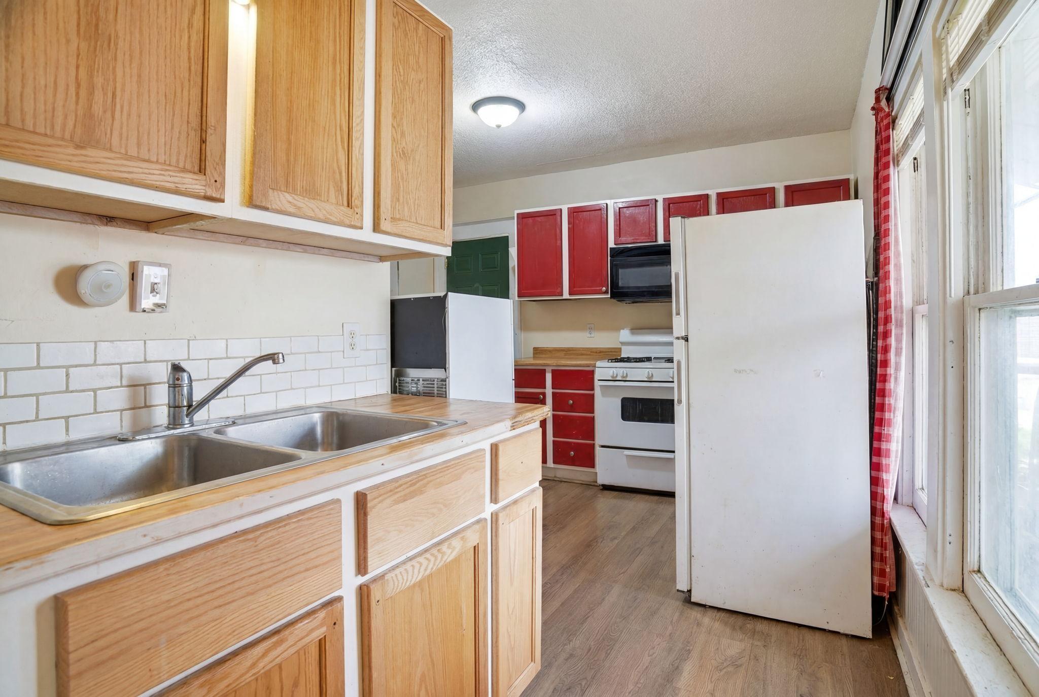 684 Virginia Street St. Paul, MN 55103 - Photo 6 of 13