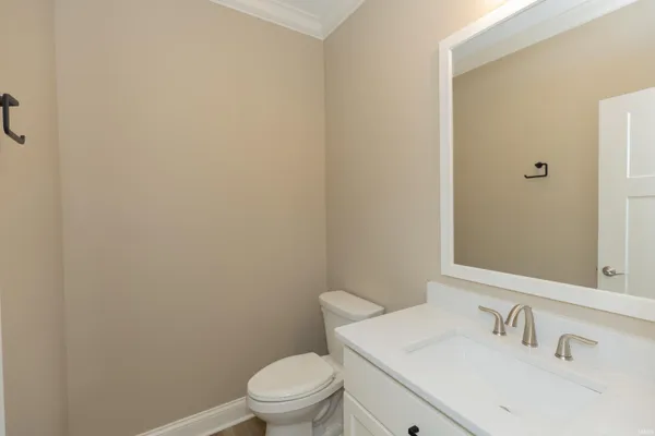 $650,000 | 7186 Ironwood Circle, Newburgh, IN 47630