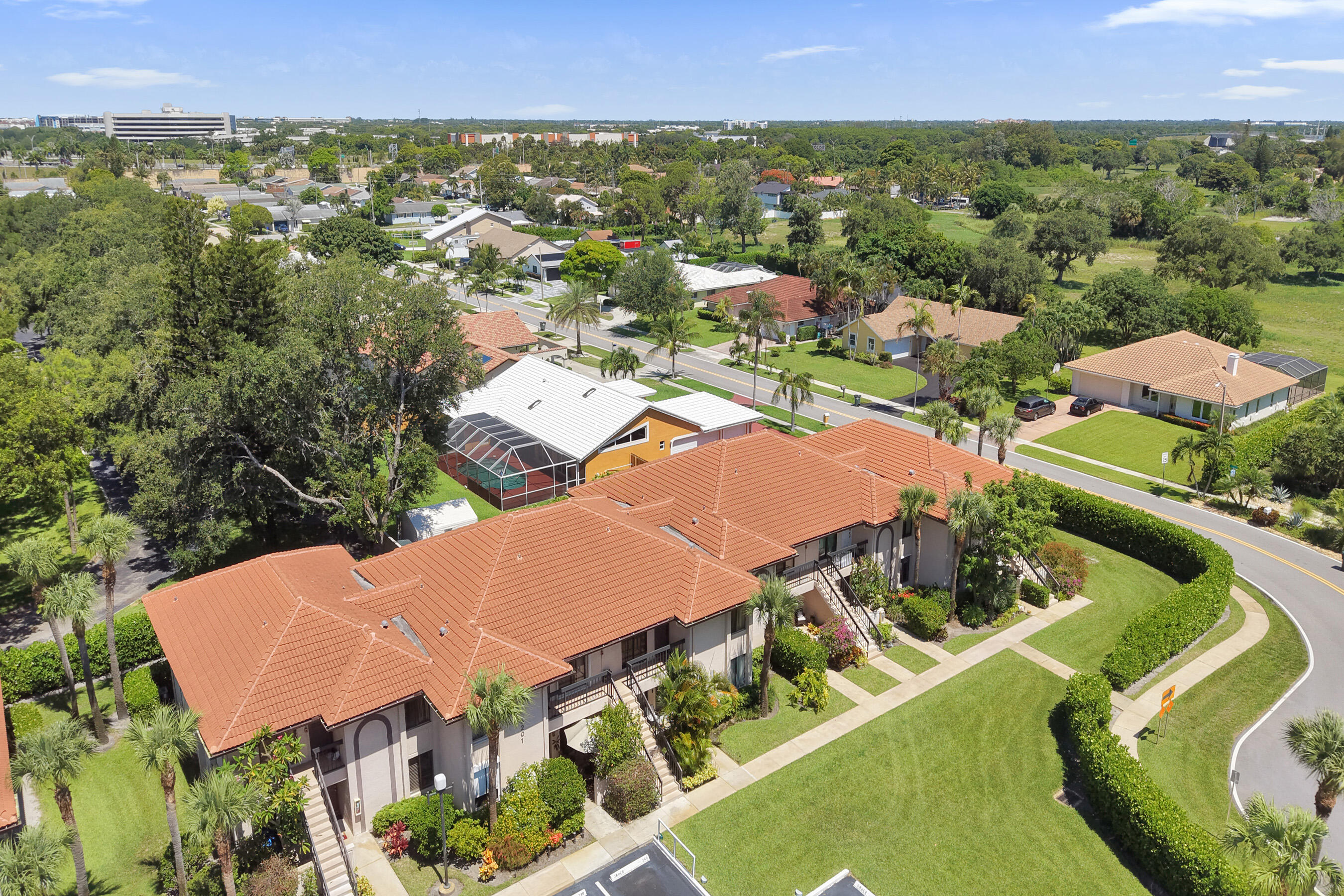 5201 West Club Circle, Unit 103 Boca Raton, FL 33487 - Photo 33 of 40 DJI_20260622114523_0002_D