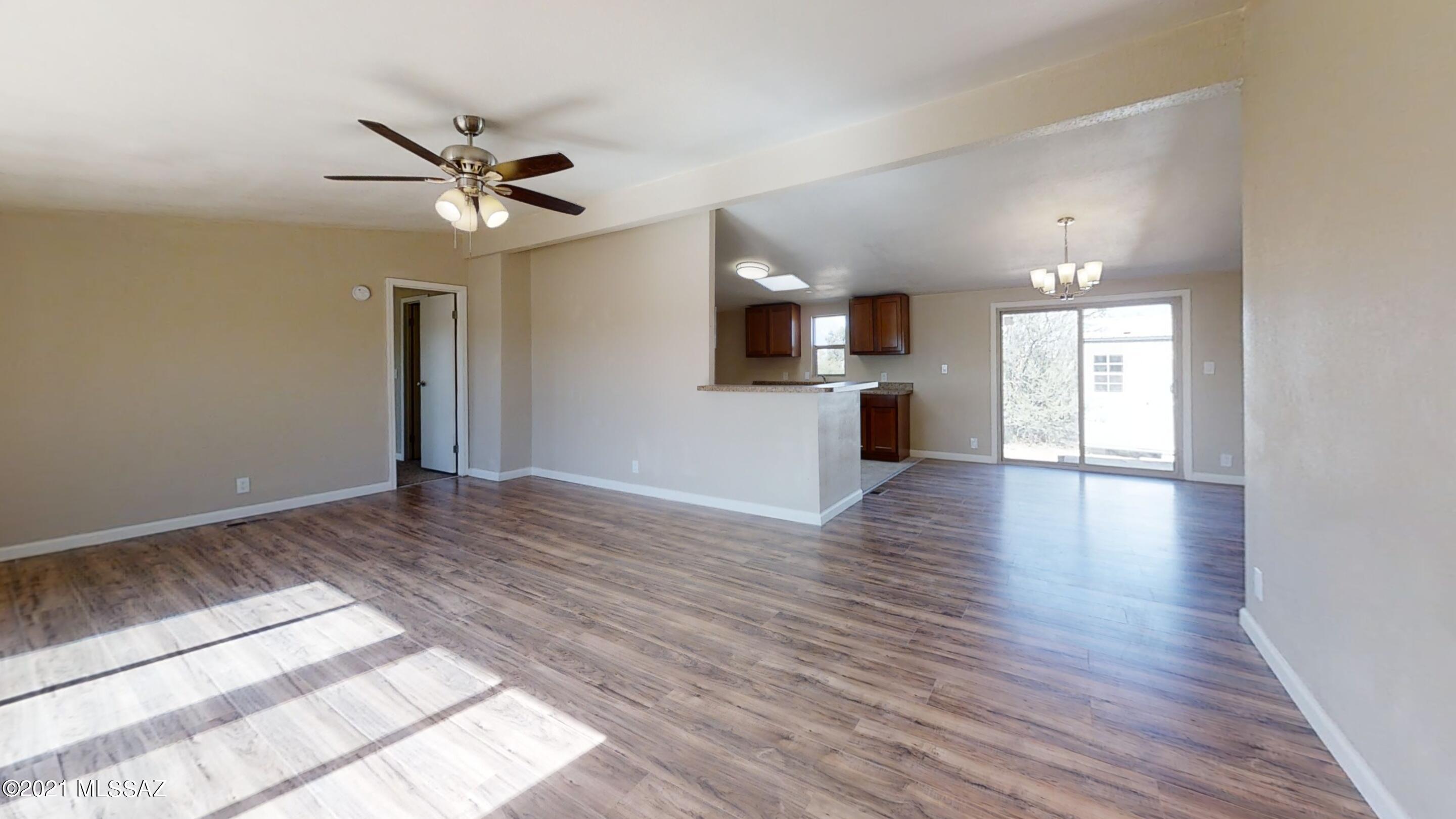 8940 South Comanche Road Tucson, AZ 85735 - Photo 7 of 36 Gallery Image 7