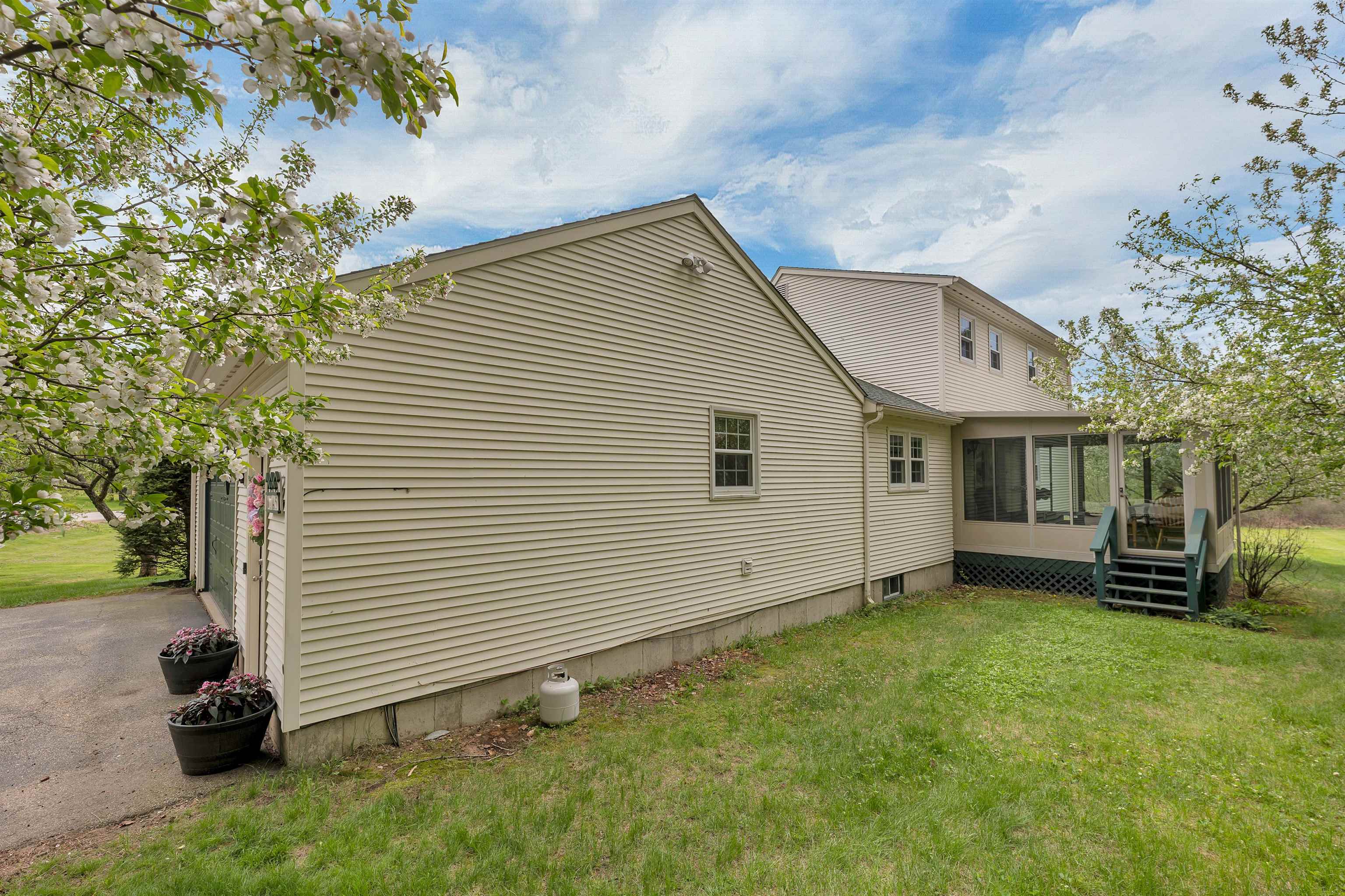 145 Turnpike Road Northfield, NH 03276 - Photo 14 of 58
