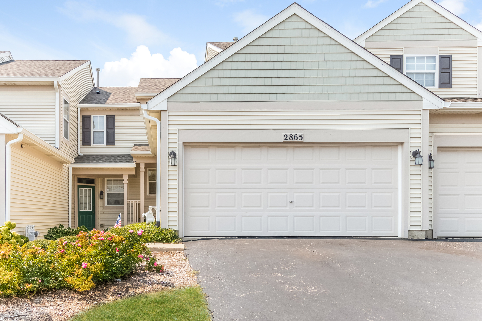 2865 Vernal Lane Naperville, IL 60564 - Photo 2 of 26