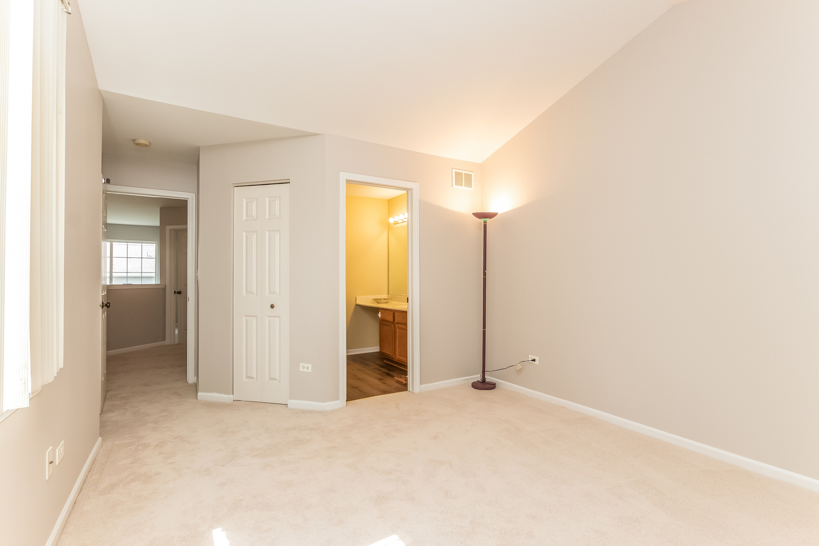 2865 Vernal Lane Naperville, IL 60564 - Photo 15 of 26