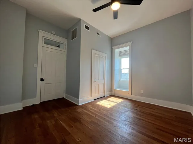 $1,795 | 237 North Clinton Street, Collinsville, IL 62234