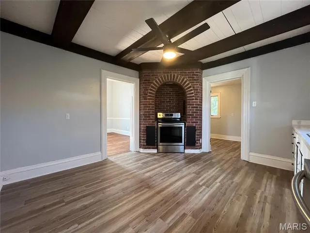 $1,795 | 237 North Clinton Street, Collinsville, IL 62234