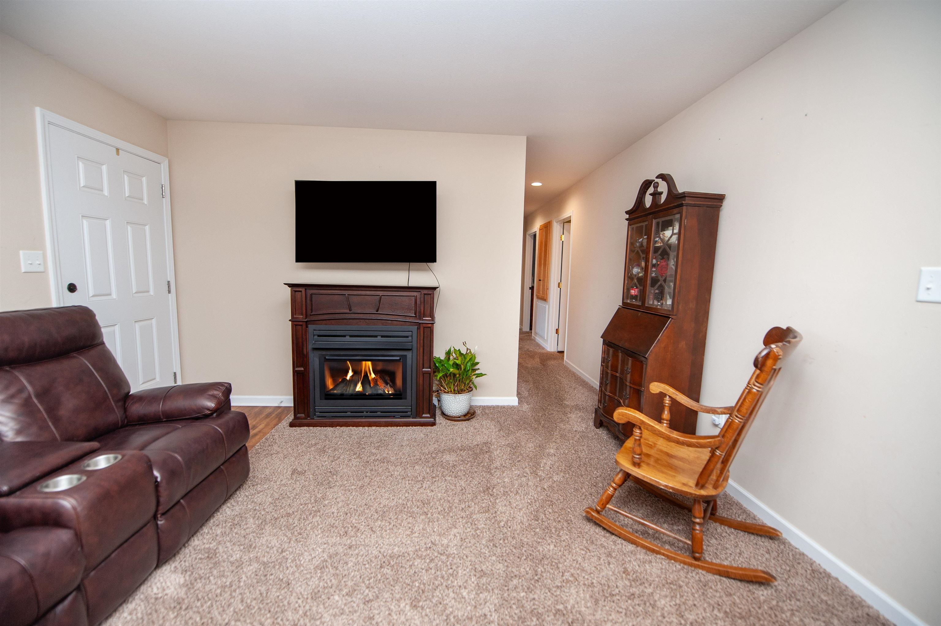156 Honeysuckle Lane Gaffney, SC 29341 - Photo 4 of 22