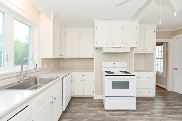 $865,000 | 118 Main Street, Norfolk, MA 02056