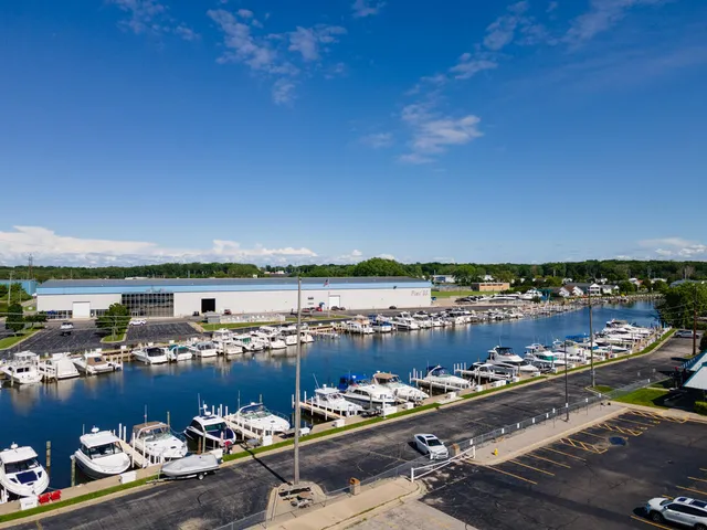 $369,000 | 1221 Broad Street, Unit 3, St. Joseph, MI 49085