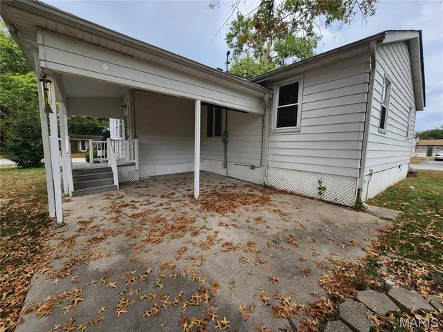 $169,900 | 2221 Pulliam Avenue, Fayetteville, IL 62258