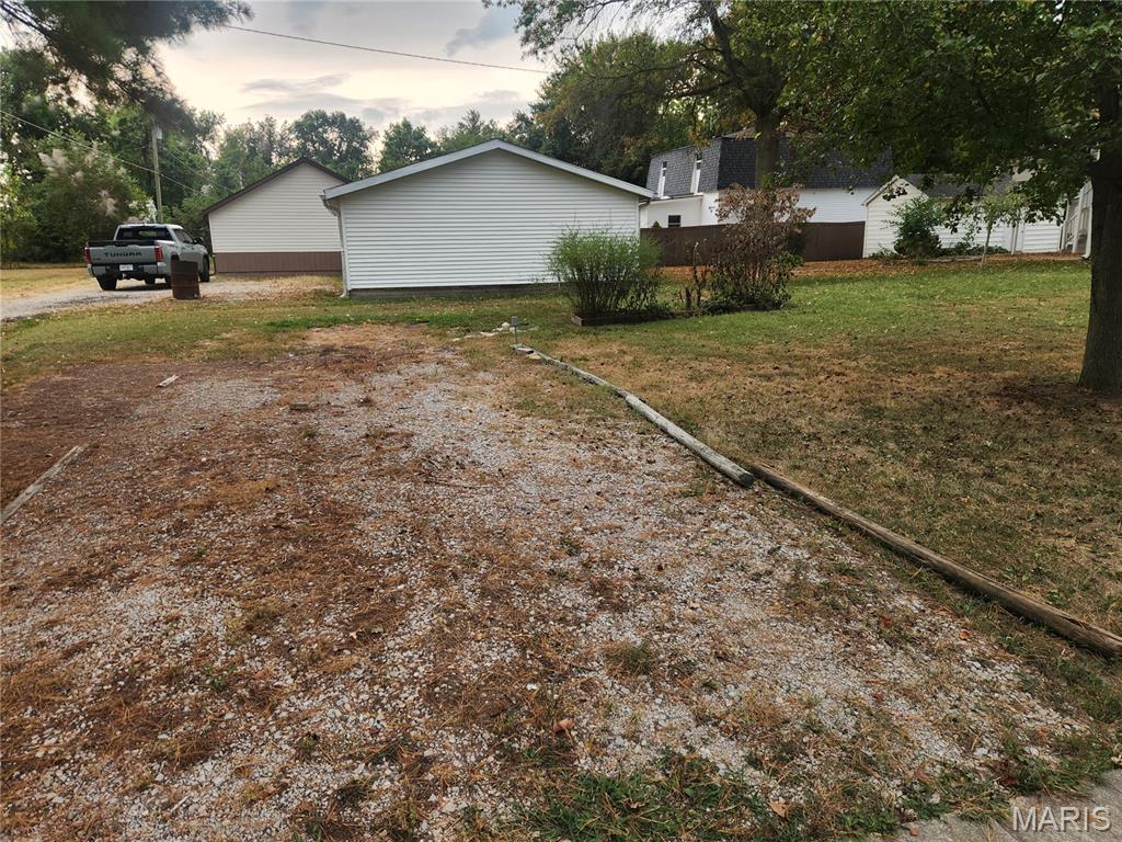 2221 Pulliam Avenue Fayetteville, IL 62258 - Photo 9 of 27