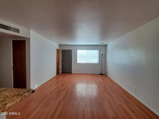 $1,795 | 1022 West Hickory Street, Mesa, AZ 85201