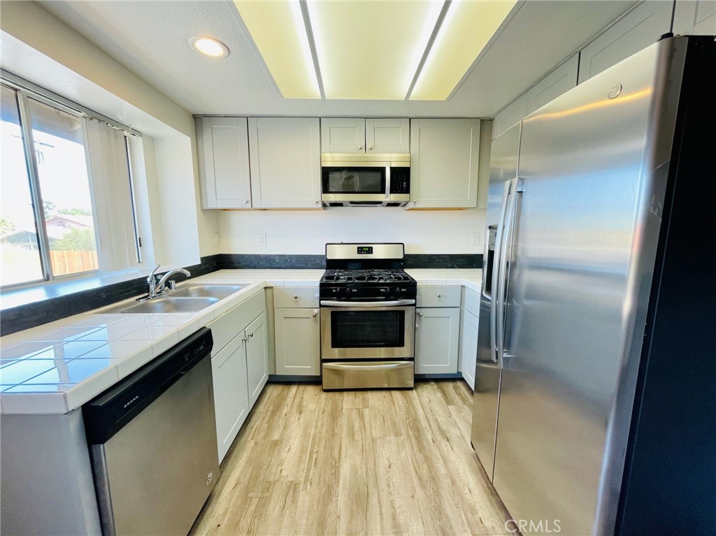 79400 Ave 42, Unit B Indio, CA 92203 - Photo 7 of 21