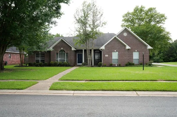 $359,000 | 8146 Myrtlewood Drive, Greenwood, LA 71033