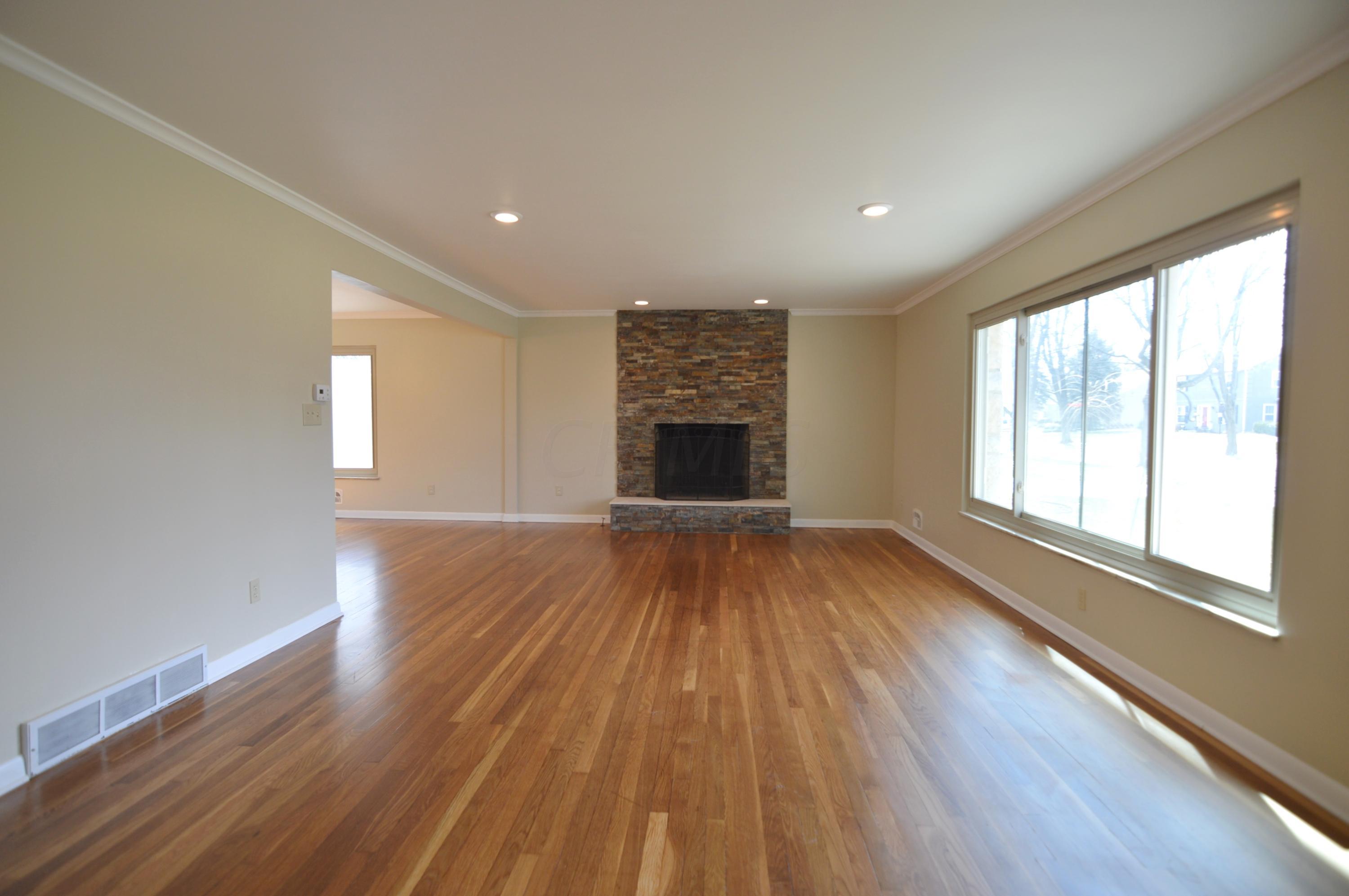 3182 Brandon Road Columbus, OH 43221 - Photo 4 of 30 Gallery Image 4
