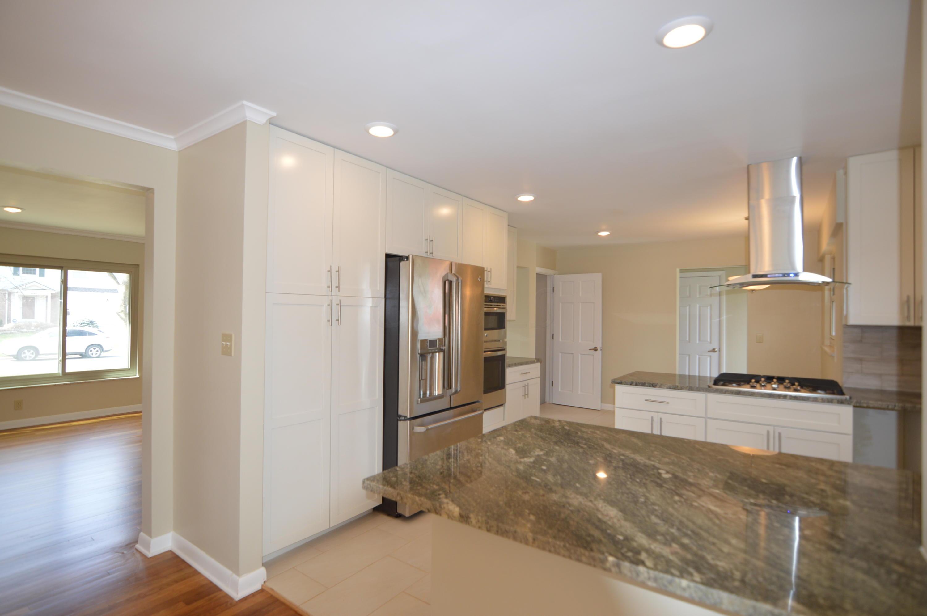 3182 Brandon Road Columbus, OH 43221 - Photo 8 of 30 Gallery Image 8