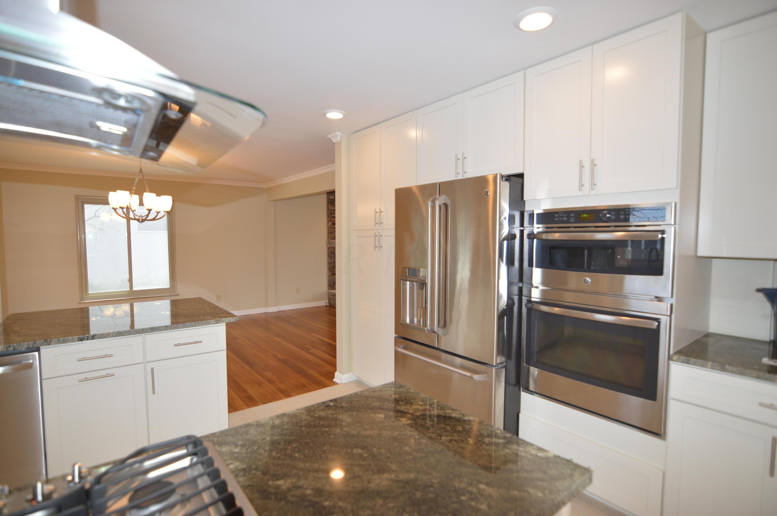 3182 Brandon Road Columbus, OH 43221 - Photo 10 of 30 Gallery Image 10
