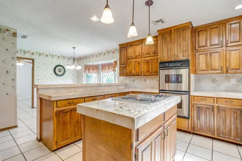 $679,000 | 3503 Red Bud Drive, Weatherford, TX 76087