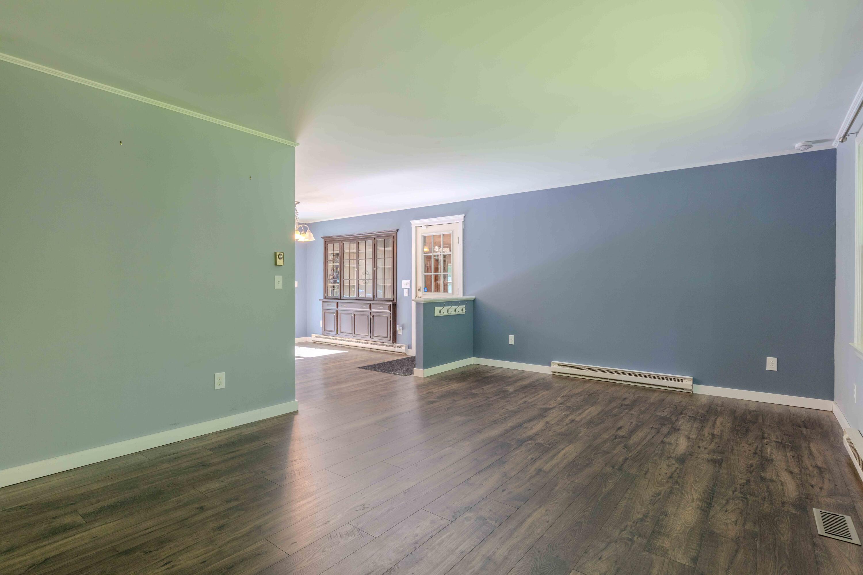 188 Boothbay Road Edgecomb, ME 04556 - Photo 13 of 38 188-Boothbay-Rd-Edgecomb-Empty-LR-4