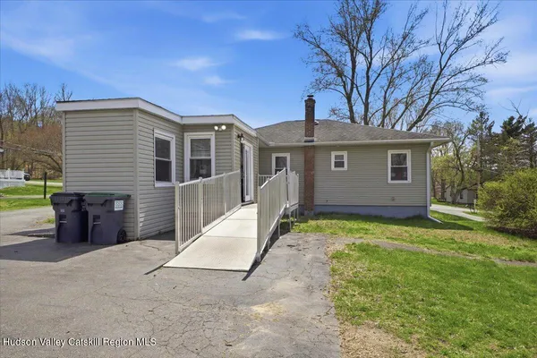 $249,942 | 17 Doty Avenue, Melrose, NY 12121