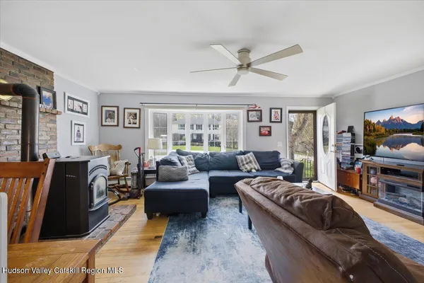 $249,942 | 17 Doty Avenue, Melrose, NY 12121