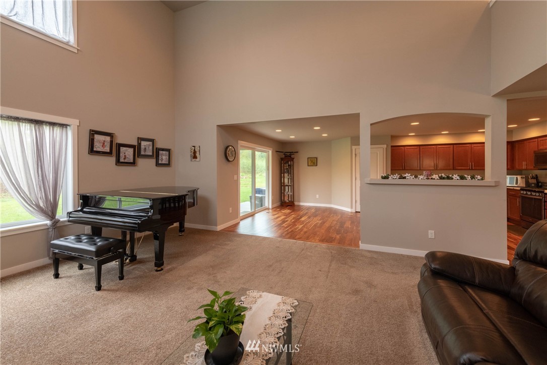17305 Colony Road Bow, WA 98232 - Photo 4 of 25 Gallery Image 4
