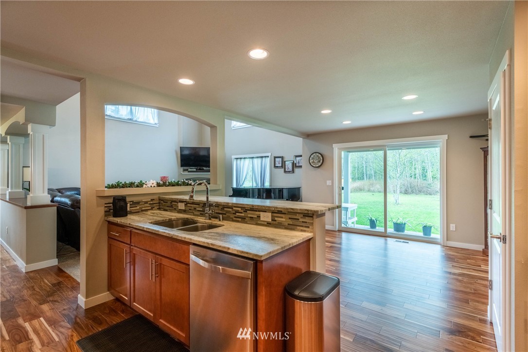 17305 Colony Road Bow, WA 98232 - Photo 5 of 25 Gallery Image 5