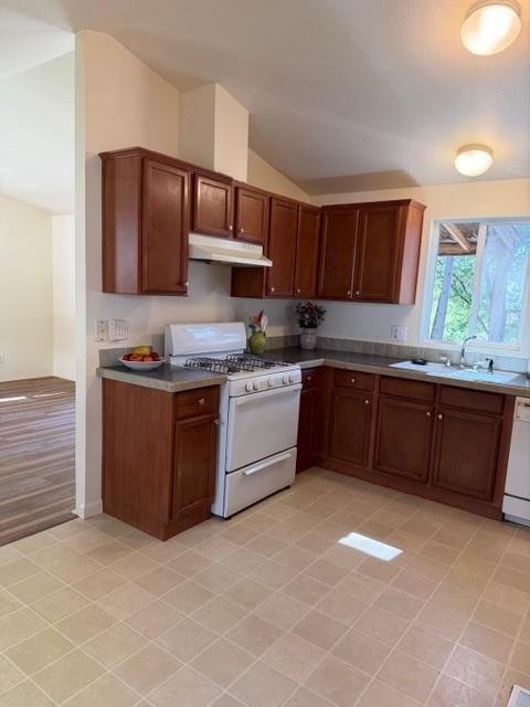 15329 Little Valley Road, Unit 75 Grass Valley, CA 95949 - Photo 5 of 20