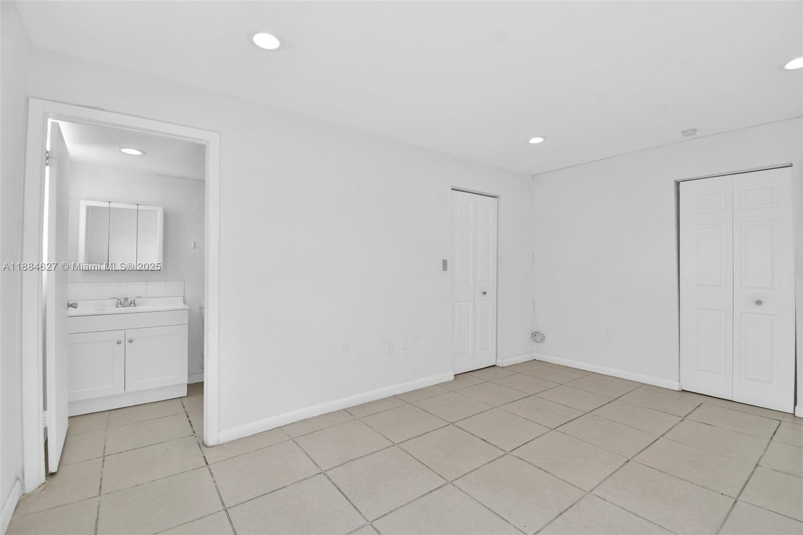 618 Euclid Avenue, Unit 303 Miami Beach, FL 33139 - Photo 11 of 26