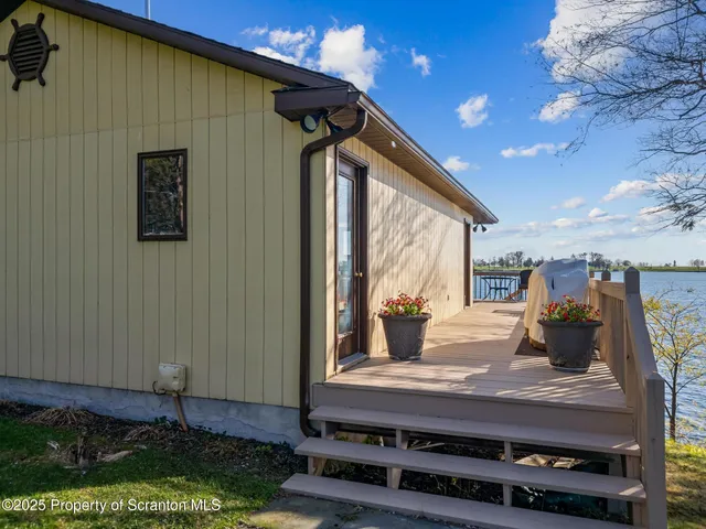 $2,900,000 | 343 Crystal Lake Road, Carbondale, PA 18407