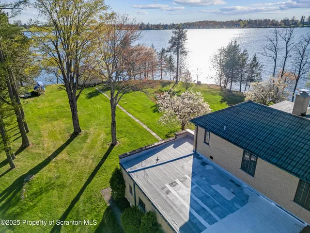 $2,900,000 | 343 Crystal Lake Road, Carbondale, PA 18407