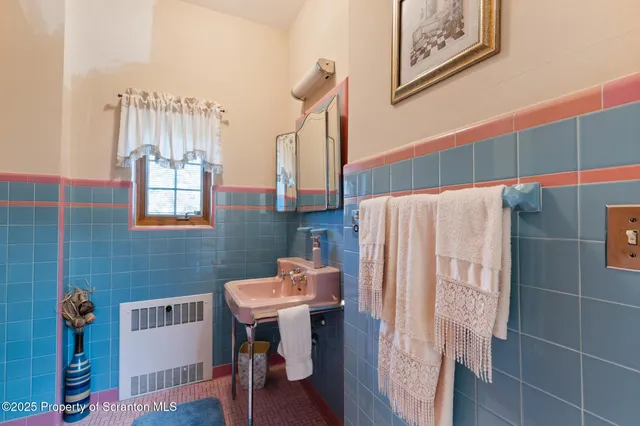 $2,900,000 | 343 Crystal Lake Road, Carbondale, PA 18407