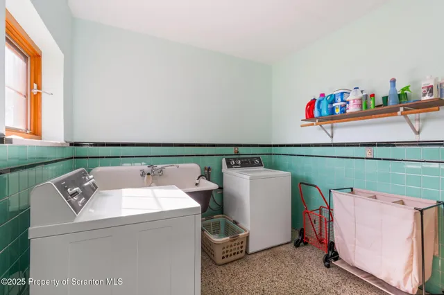 $2,900,000 | 343 Crystal Lake Road, Carbondale, PA 18407