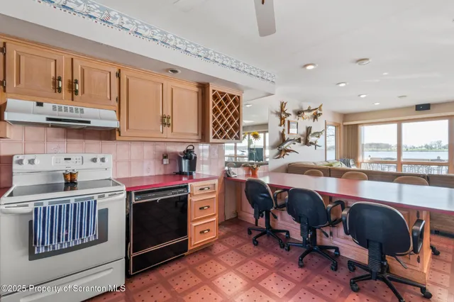 $2,900,000 | 343 Crystal Lake Road, Carbondale, PA 18407