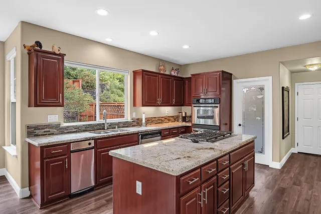 $1,224,999 | 3497 Lambeth Drive, Rescue, CA 95672