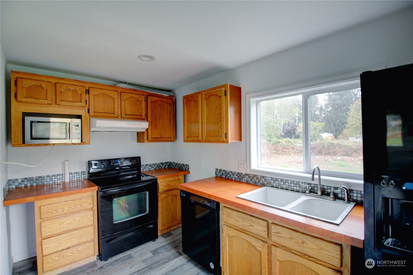 24960 Chase Road Sedro-Woolley, WA 98284 - Photo 9 of 30 Gallery Image 9