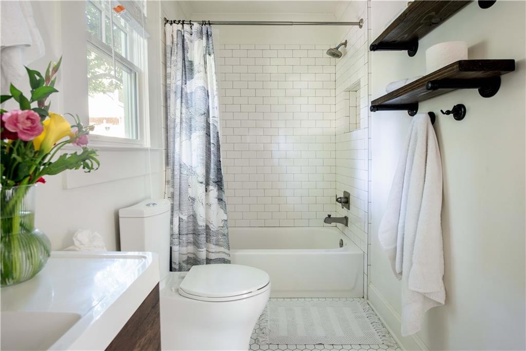 352 Sinclair Avenue Northeast Atlanta, GA 30307 - Photo 4 of 19
