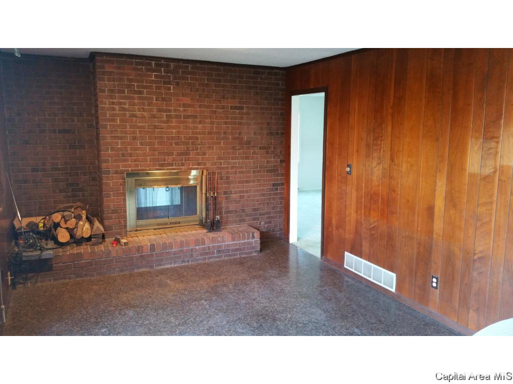 11 Timberhill Springfield, IL 62704 - Photo 6 of 19