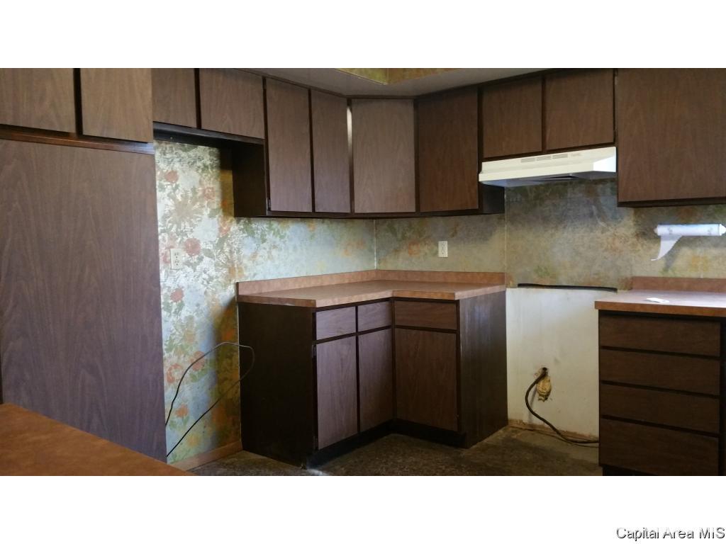 11 Timberhill Springfield, IL 62704 - Photo 9 of 19